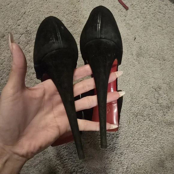 Black Stiletto Heels - Picture 3 of 5
